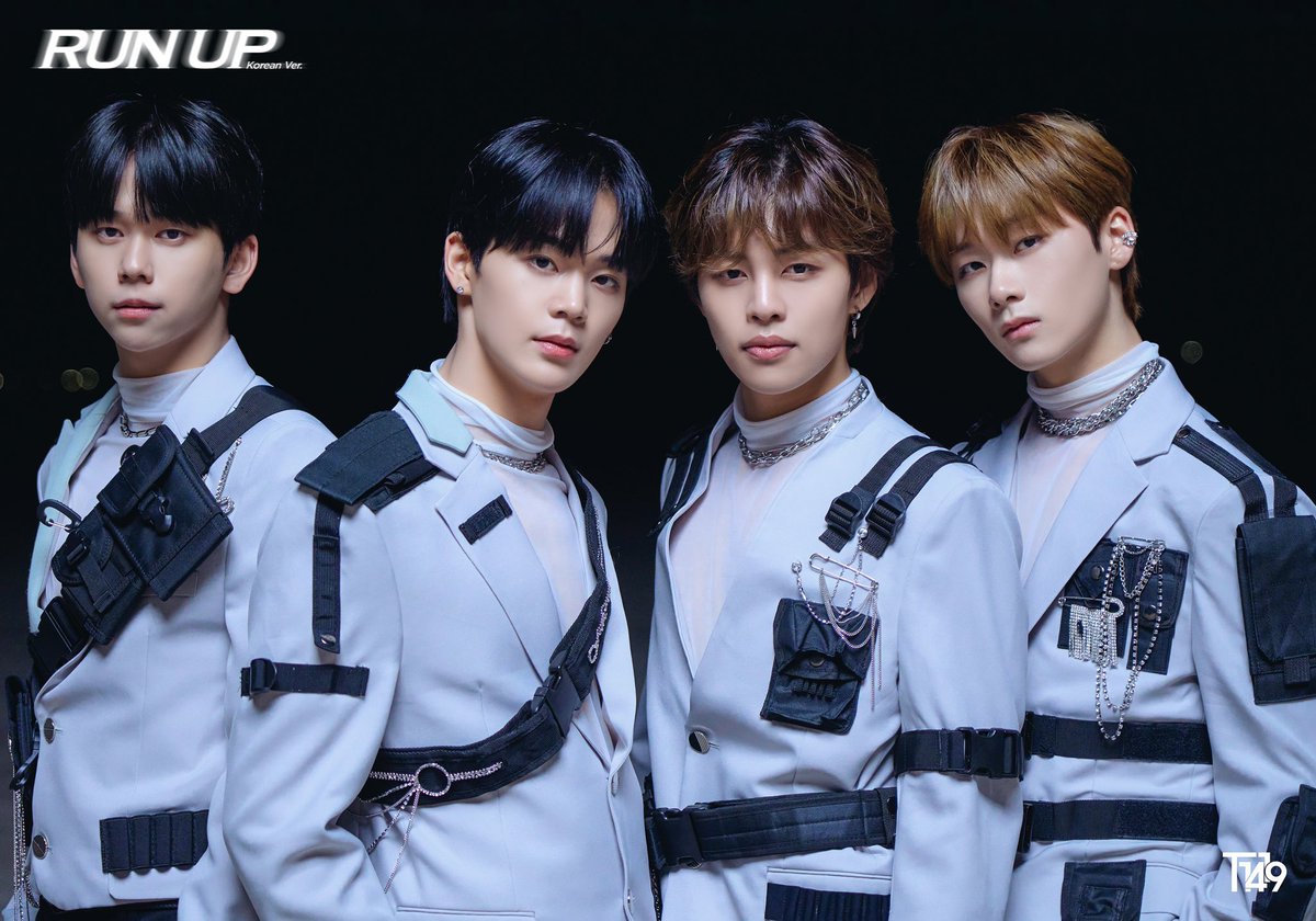 ONKIOFRANCE's tweet photo. •TEASER | 03.05.22•

ON apparaît sur une photo teaser aux côtés de Kevin, Noa et Zero pour la sortie de RUN UP version coréenne qui sortira le 09/05 à 11h (🇫🇷):

#T1419 #티일사일구 #Runup #런업 

Cr. @T1419_official 
🌻 https://t.co/Rm9vBfQwKc