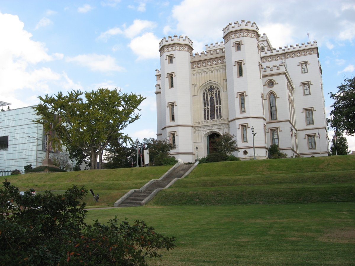 The school year may be winding down, but the fall will be here before we know it. Come visit one of the Department of State's nine free museums for your next field trip! Visit sos.la.gov/HistoricalReso… to plan your tour. #TeacherAppreciationWeek