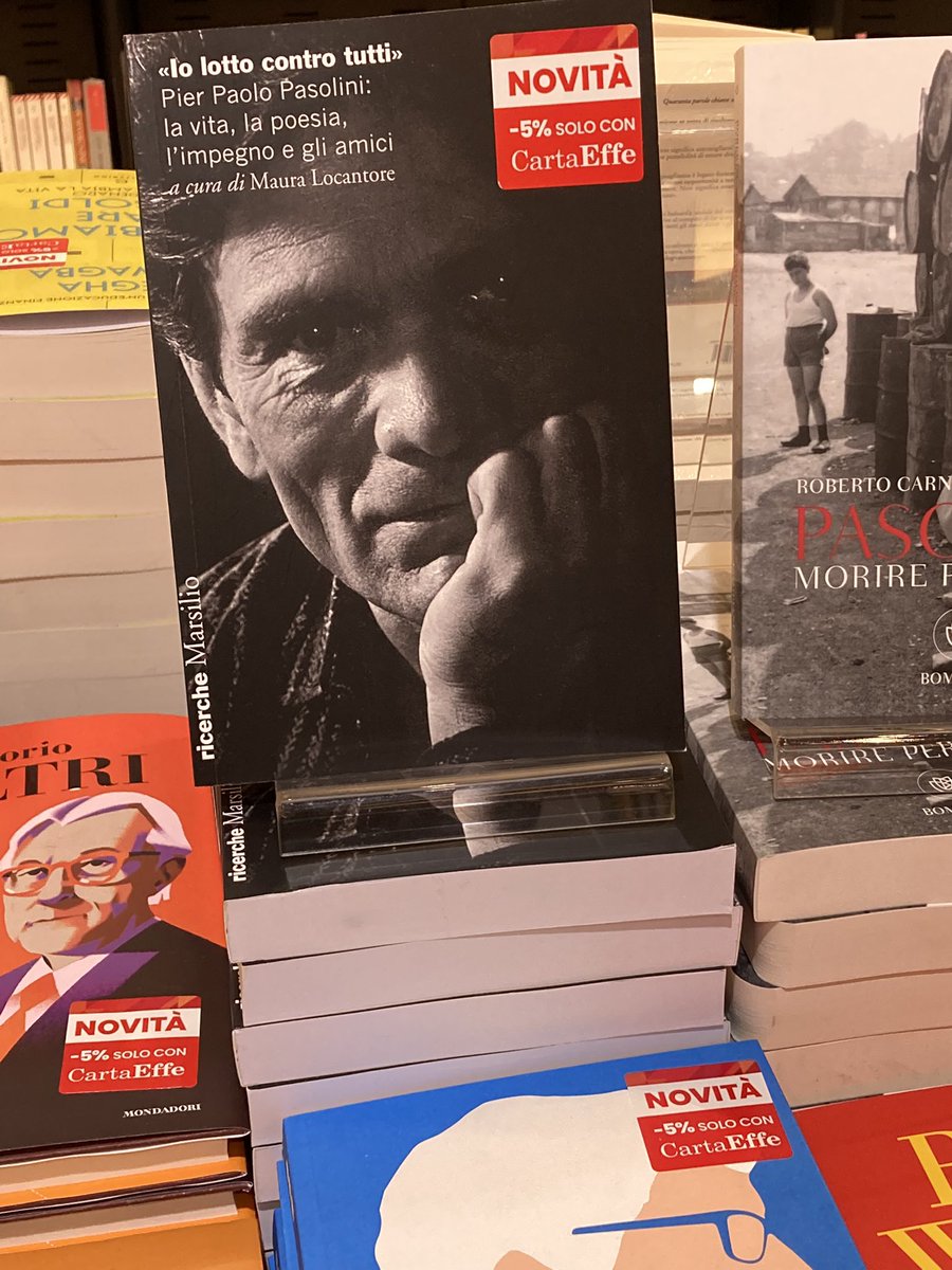 maura_locantore's tweet photo. Fa un certo effetto entrare in @LaFeltrinelli a Roma e trovare il proprio libro fra le novità https://t.co/IrfDVcZShp