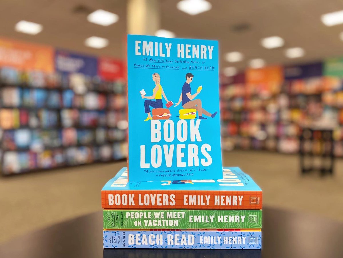 BNHurstTexas's tweet photo. It’s release day!!!🎊

#BookTwitter #NewBooks https://t.co/OlscRdqMTy