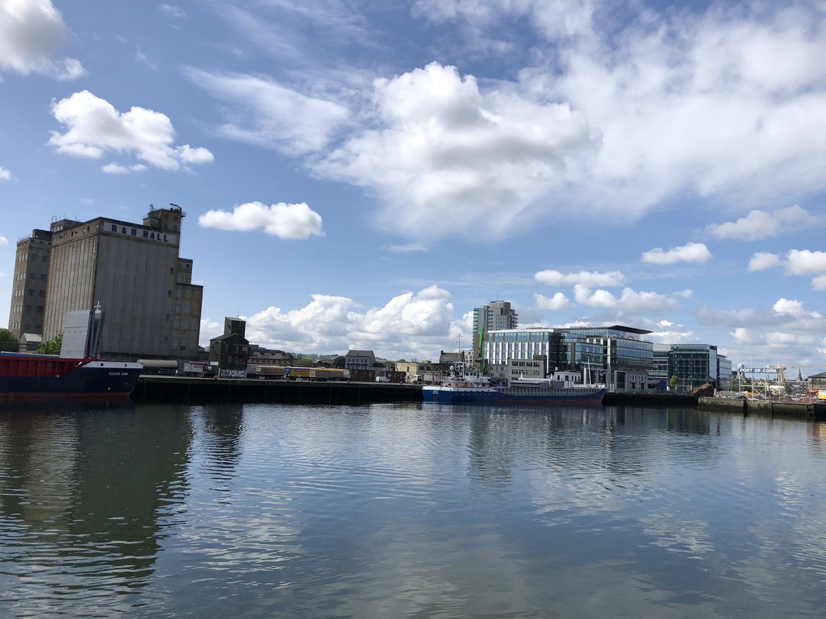 CafeMariusEM's tweet photo. Beautiful #georgstage in @PortofCork #cork #Ireland #sea #purecork #wind https://t.co/TEyTt4tJMV
