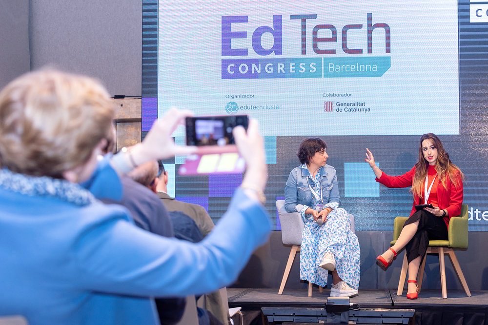 E_Molina_'s tweet photo. La tecnología educativa al servicio del aprendizaje. Eso se puso encima de la mesa en #EdtechCongressBcn 🙌🏼 de @EdutechCluster 

📰 https://t.co/6koGN5Bkvq https://t.co/XPzwh2nfdL