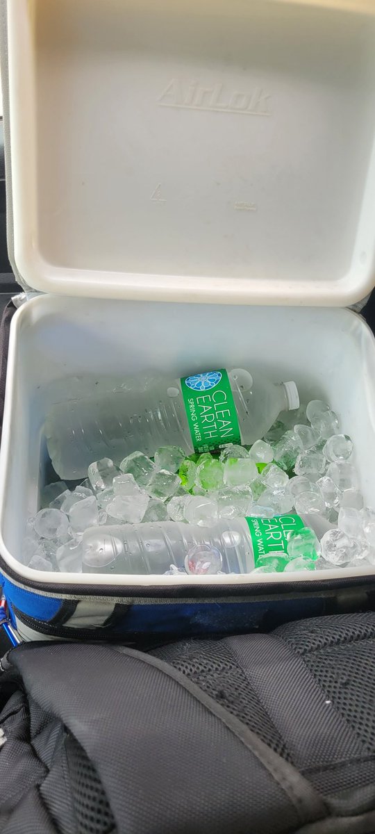 djweazle's tweet photo. What's in your cooler? https://t.co/LpGg6BbWKQ