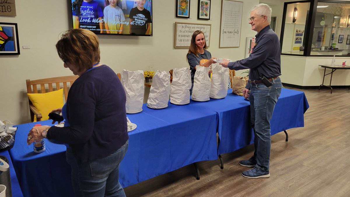 Happy Teacher Appreciation Week! 🍎✏️📓

We are so thankful for all of our Teachers here at CHS! And to show our appreciation the PTF has been a blessing to all of our Staff &amp; Faculty by providing lunch and breakfast this week!