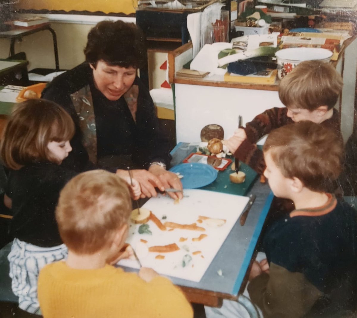 SheffChildrens's tweet photo. “It was what she lived for” 💛

Day nursery owner Julia Bryan passed away at the age of 68 in November 2021, having seen hundreds of children in her local community grow up under her care.

Over £2,600 has now been raised in her memory💙

Read more here: https://t.co/JfsRchPrun https://t.co/6mSB4yQxLX