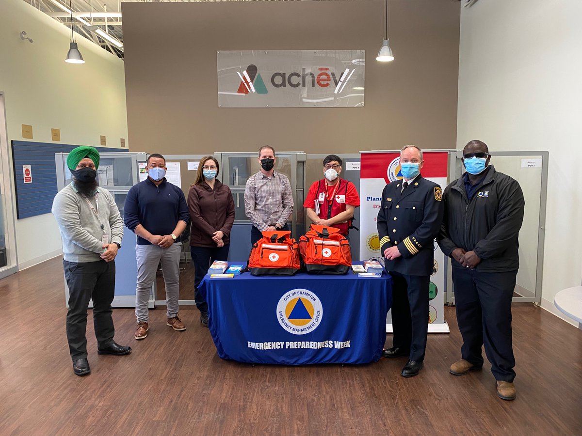 BRAMPTONprepare's tweet photo. Thank you to our community partners @Enbridge and @RedCrossOntario for sponsoring and providing emergency kits to our friends at @achev_ca today for #EPWeek2022. It was a privilege to meet some newcomers in our community and share information nf how to be #ReadyForAnything. https://t.co/nQpi5qXajz