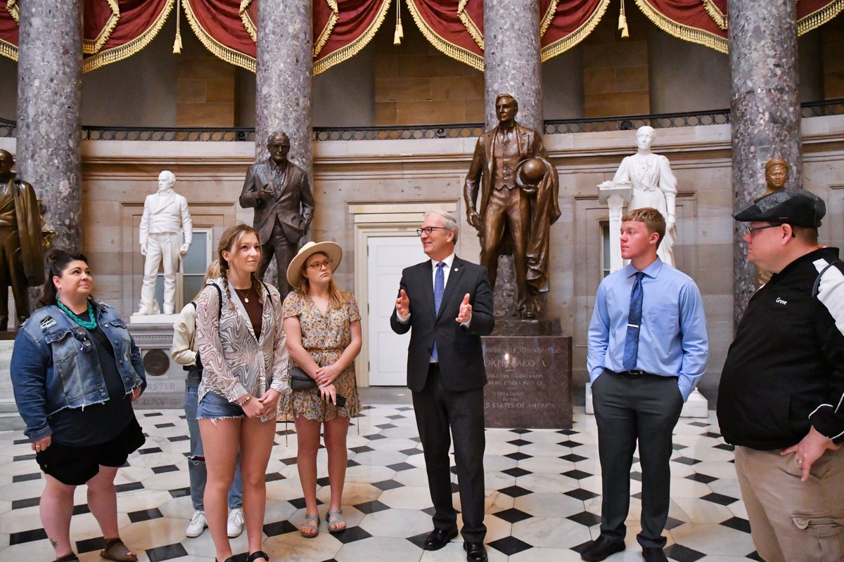 SenKevinCramer's tweet photo. I’m blessed to be a Senator from a small state where not only can I meet with many groups of students, but I can take them on an impromptu tour of our U.S. Capitol!

Hope the students from Strasburg Public School enjoyed the history lesson and the beauty of our nation's capital. https://t.co/d62iiwHXwH