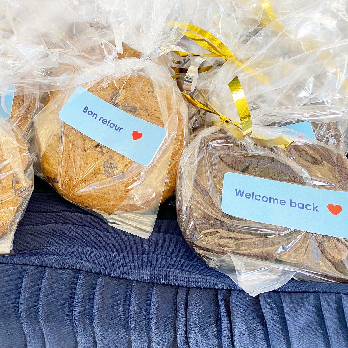 HfxStanfield's tweet image. If you’re flying today, stop by for a treat, a giveaway item, and a chance to win! We’ll be doing a draw for flight vouchers from @AirCanada, @FlairAirlines, @porterairlines and @WestJet, and a gift from 
@LiquidAssetsNS. We also have live entertainment!

#WelcomeBackWeek