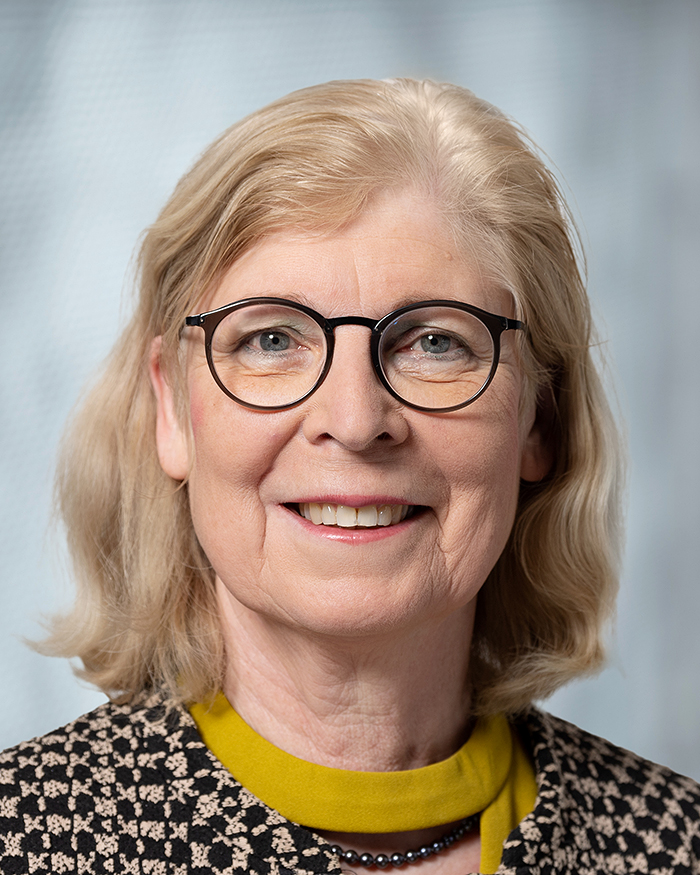 hitprogram's tweet photo. "Mehr Rektorinnen braucht das Land"
Dr. Christiane Löwe, Mitglied des Management Teams von H.I.T. und Leiterin der Abteilung Gleichstellung und Diversität im Gespräch mit der Berner Zeitung. 
@BernerZeitung @eweolch @MihaelaFalub @UZH_ch 

https://t.co/96VqckV6hc https://t.co/L6QdWIuvpn