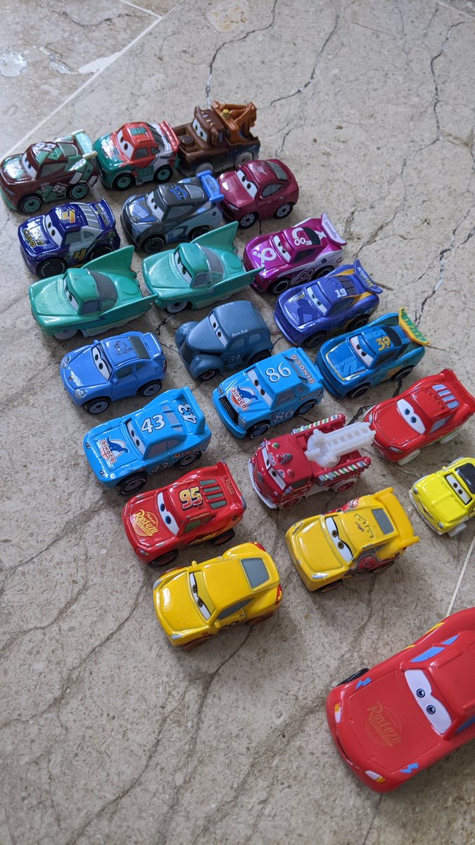 FlemmandI's tweet photo. Pomeriggi da zia...va a finire che mi insegna a parcheggiare! 🚙🚗🏎️
#cars #carscollection https://t.co/pDLUuBNCrK