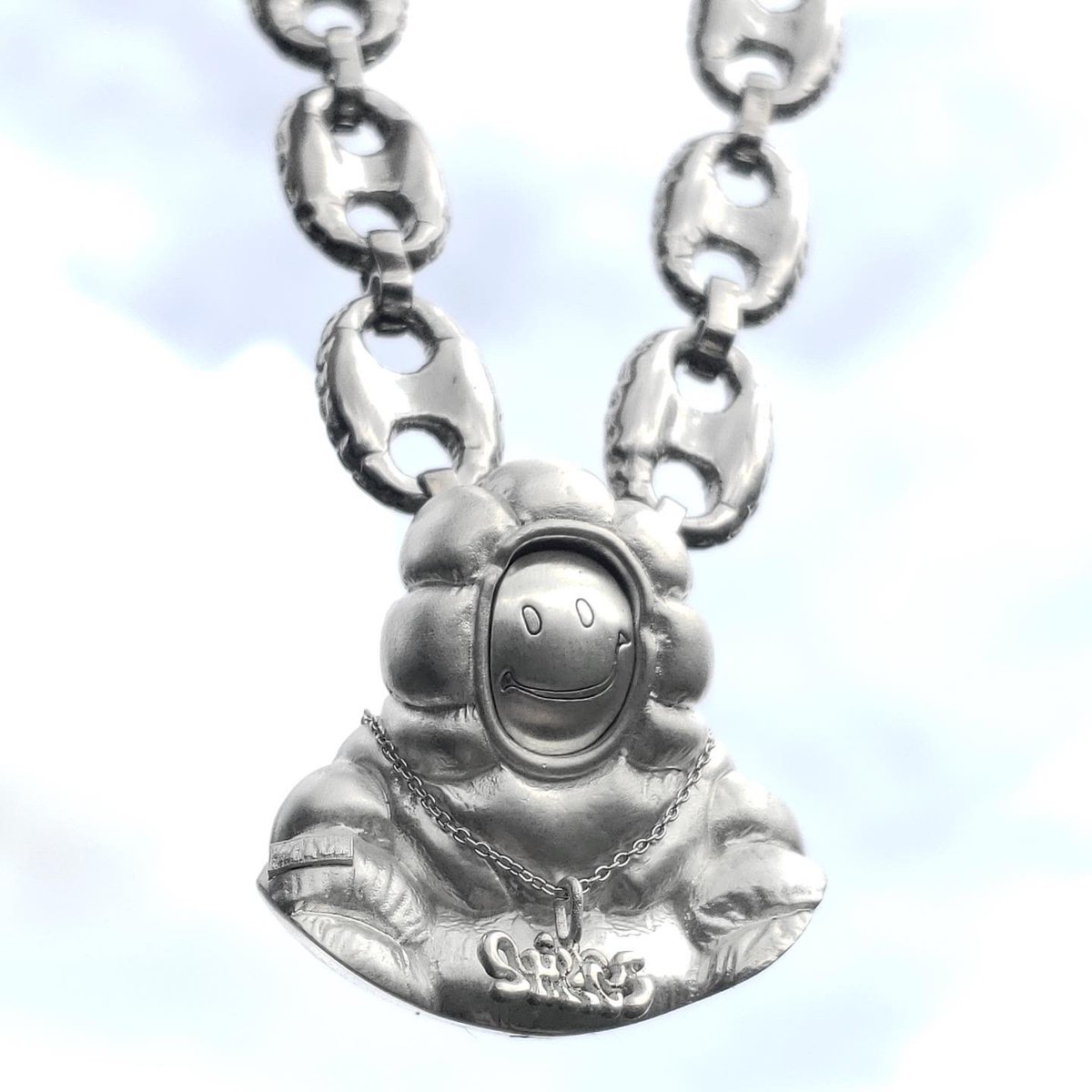 Congratulations Smirc 108 for the win on a handmade Jewelry 
💫Another SOLD OUT drop  Congrats all new Smirc owners💫 Giveaway winner will be announced soon…