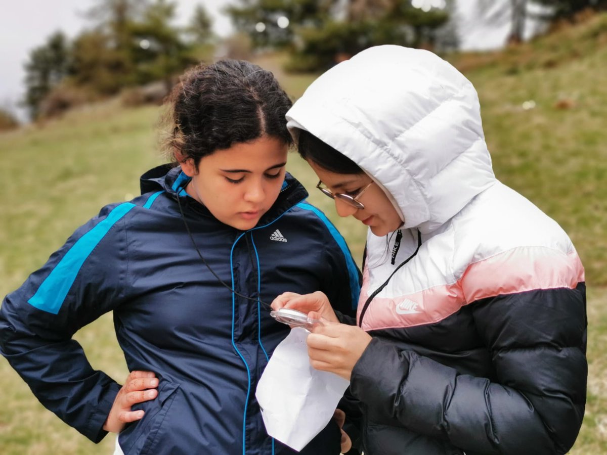 Le séjour des élèves de la 6ème Education au Développement Durable du <a href="/College_Jaubert/">Collège Maurice Jaubert</a> a commencé à l'école départementale d'Auron <a href="/AlpesMaritimes/">alpesmaritimes</a> . Après l'installation et le repas, exercice d'orientation en pleine nature avec leurs professeures <a href="/LydiaRossi3/">Lydia Rossi</a> et Audrey Pons.