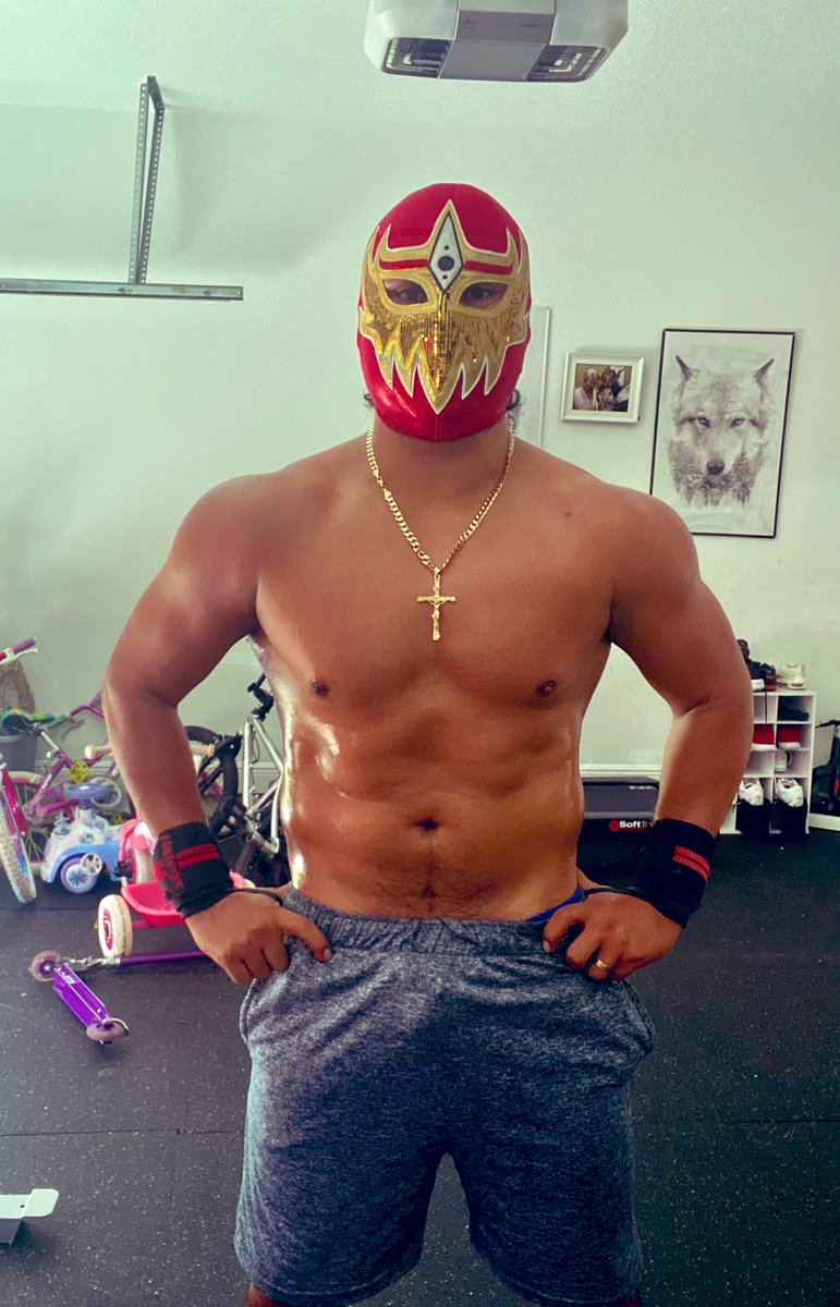 Mascaradorada24's tweet photo. Seguimos en el camino 😎seguimos preparándonos seguimos disfrutando de la vida 😊 agradecido con mi Dios por lo que me das cada día 🙏 #simbita🦁#mexicano🇲🇽 https://t.co/Ch9XirblIt