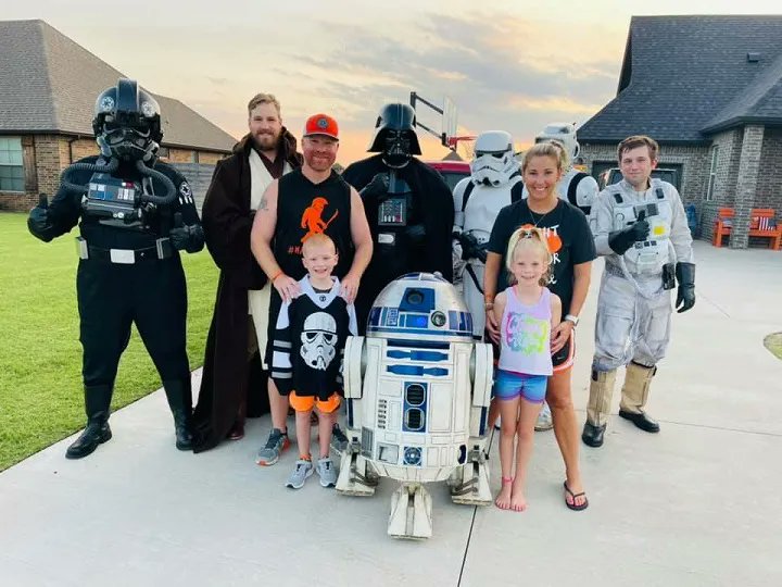 501stLegion's tweet photo. Congratulations to the Crew of The Year 2021! Members of @OK501st raised funds ($1,000+) for Warrior Will’s fight against Leukemia. Great job by all and keep up the fight! 
#501st #StarWars #OKGarrison #CrewOfTheYear #COTY #FightLeukemia #leukemiawarrior https://t.co/K3gCqY41xZ