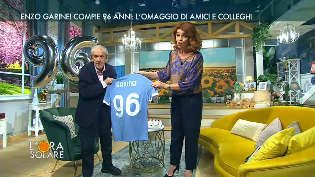 Alle 12.20 su <a href="/TV2000it/">Tv2000.it</a>  L'#OraSolare da non perdere dedicata a Enzo Garinei che oggi #4maggio taglia il traguardo dei 96 anni. Attore e doppiatore di successo, uno dei principali caratteristi del nostro Paese. 
Conduce <a href="/paola_saluzzi/">Paola Saluzzi</a>.