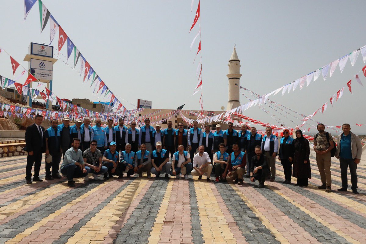Bayındır Memur-Sen Necmettin Erbakan Camii hem cemaate hem de çocukların dini eğitimine hizmet edecek.

Ülkesinde kalmak ve güvenli bölgede yaşamak isteyenlere imkan oluştururken,ülkesine dönmek isteyenler için yardım kuruluşları yeni çalışmalar için bir araya geldi.