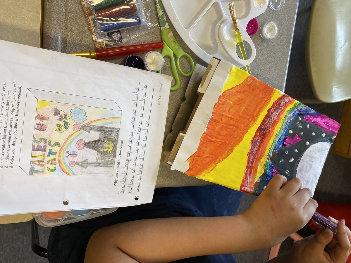 dreap31's tweet photo. Grade 4s working on some Media Literacy!! Making their own cereal boxes. They always surprise me :) @olftcdsb @TCDSB #grade4 #media https://t.co/yeXV7hjIbt