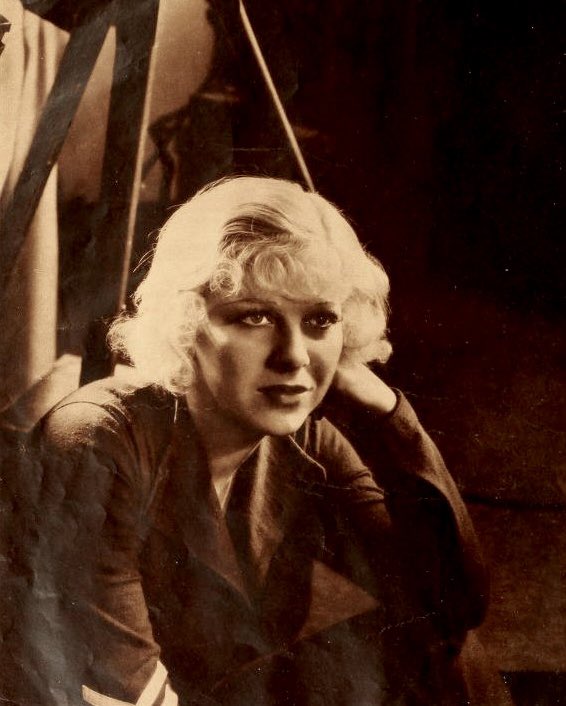 pmbryant's tweet image. “Take a lengthy look at the face of Glenda Farrell—for it's the face that is launching a thousand prophecies of stardom a day. Hollywood is raving about this newcomer’s simply grand larceny in stealing every picture that comes her way.” — Motion Picture, Mar. 1933