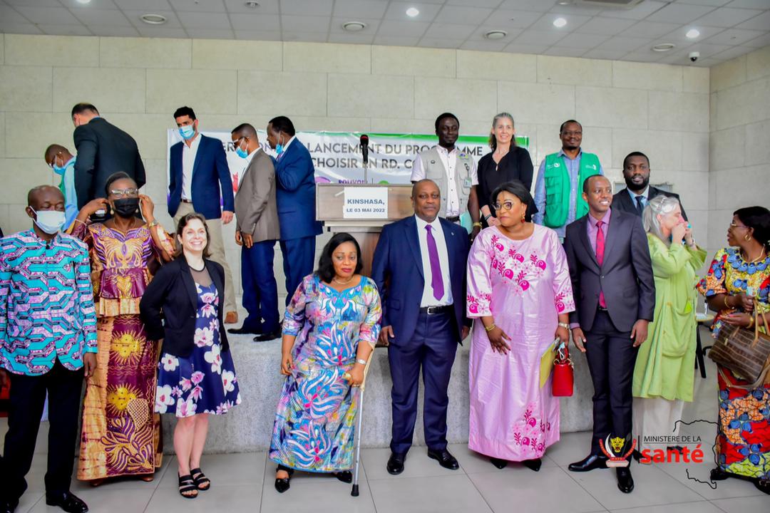 KatshiKapena's tweet image. L'honorable @WamuHenriette  a été invité ce mardi, par le ministre de la Santé Publique, Hygiène et Prévention, Dr Mbungani Jean-Jacques à la cérémonie du lancement du Programme « Pouvoir Choisir en Rdc » que va implanter Oxfam en partenariat avec les Affaires Mondiales Canada.