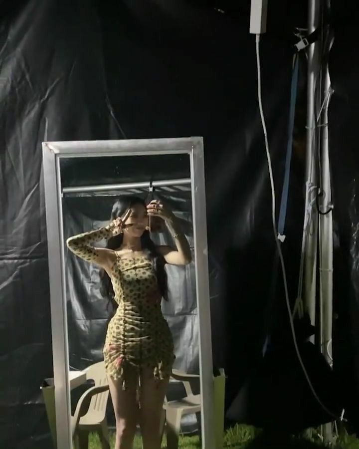 uniqueyer's tweet image. Love her body