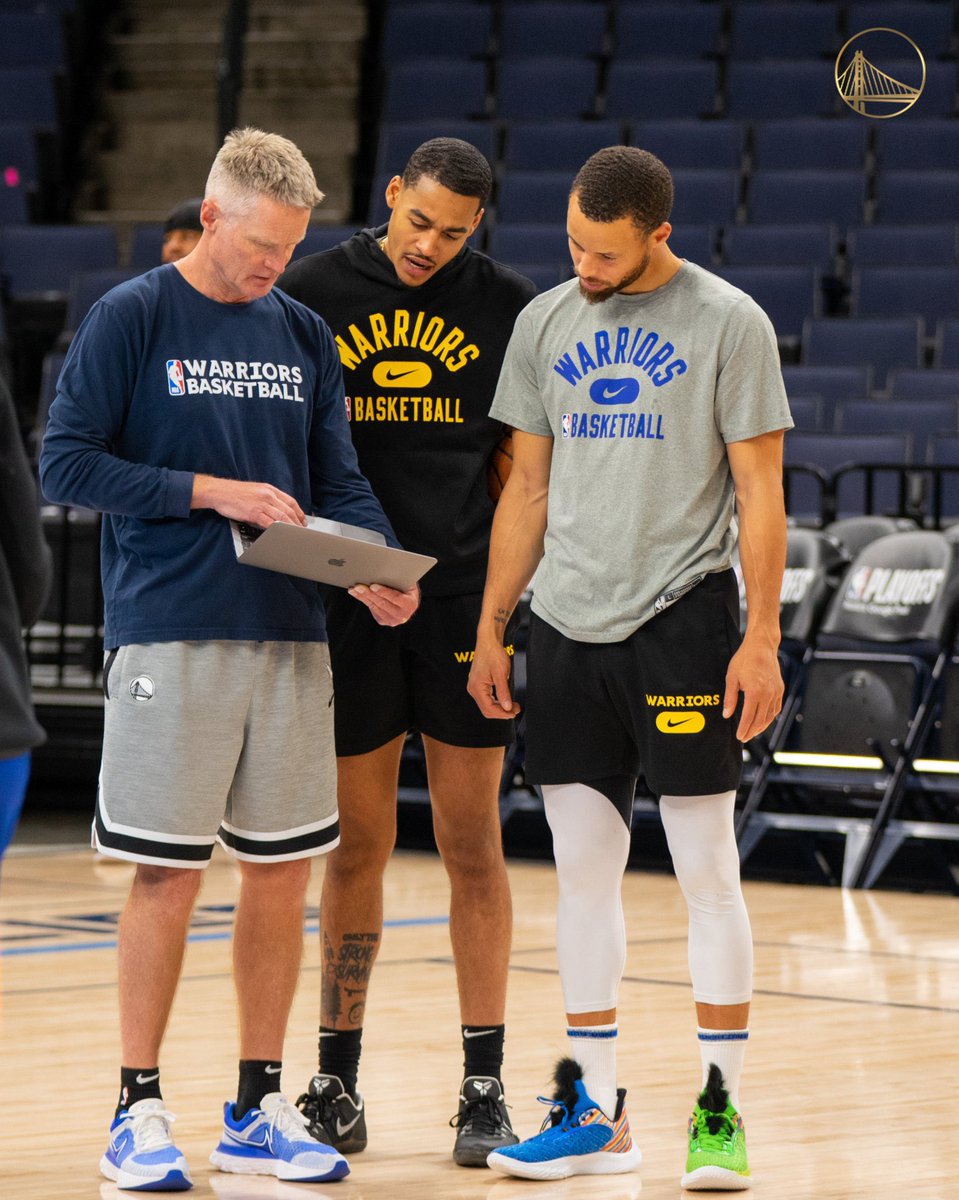 NBAMemes's tweet photo. “Listen up Poole. As soon as Curry pulls up for three from here, I want you to start doing the Griddy on their logo” https://t.co/33RN6NbWoq