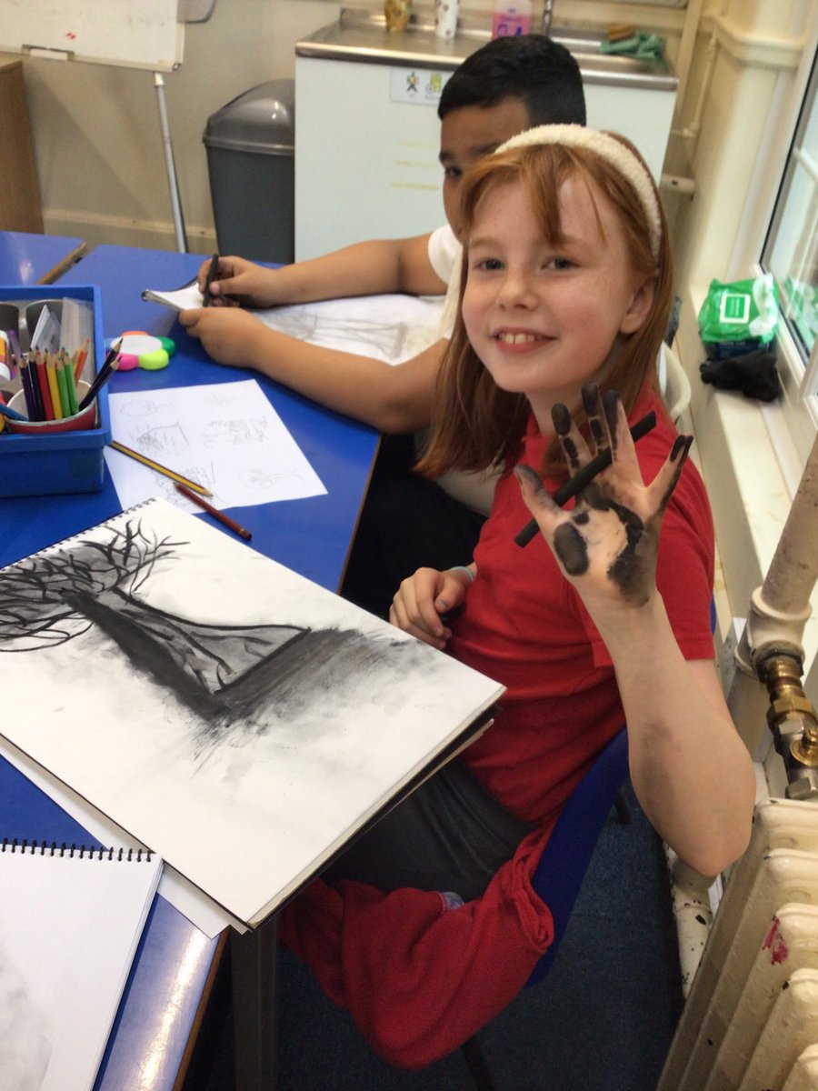 MrsHansen10's tweet photo. ⁦@UplandsManor⁩ this young lady really enjoyed using charcoal to draw her trees. A bit Messy I’d say but just look at her tree. ❤️ ⁦@misscoalter⁩ ⁦@Goodall_Miss⁩ ⁦@ElcocksMiss⁩ https://t.co/0JLO74FA9F