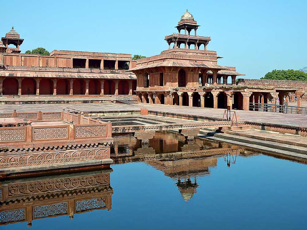 CasaLettori's tweet photo. Nessuno può farti più male di quello che fai tu a te stesso
Gandhi
#InOriente a #CasaLettori
"Fatehpur Sikri" Agra ~ India ~ https://t.co/1KlBfLakHc