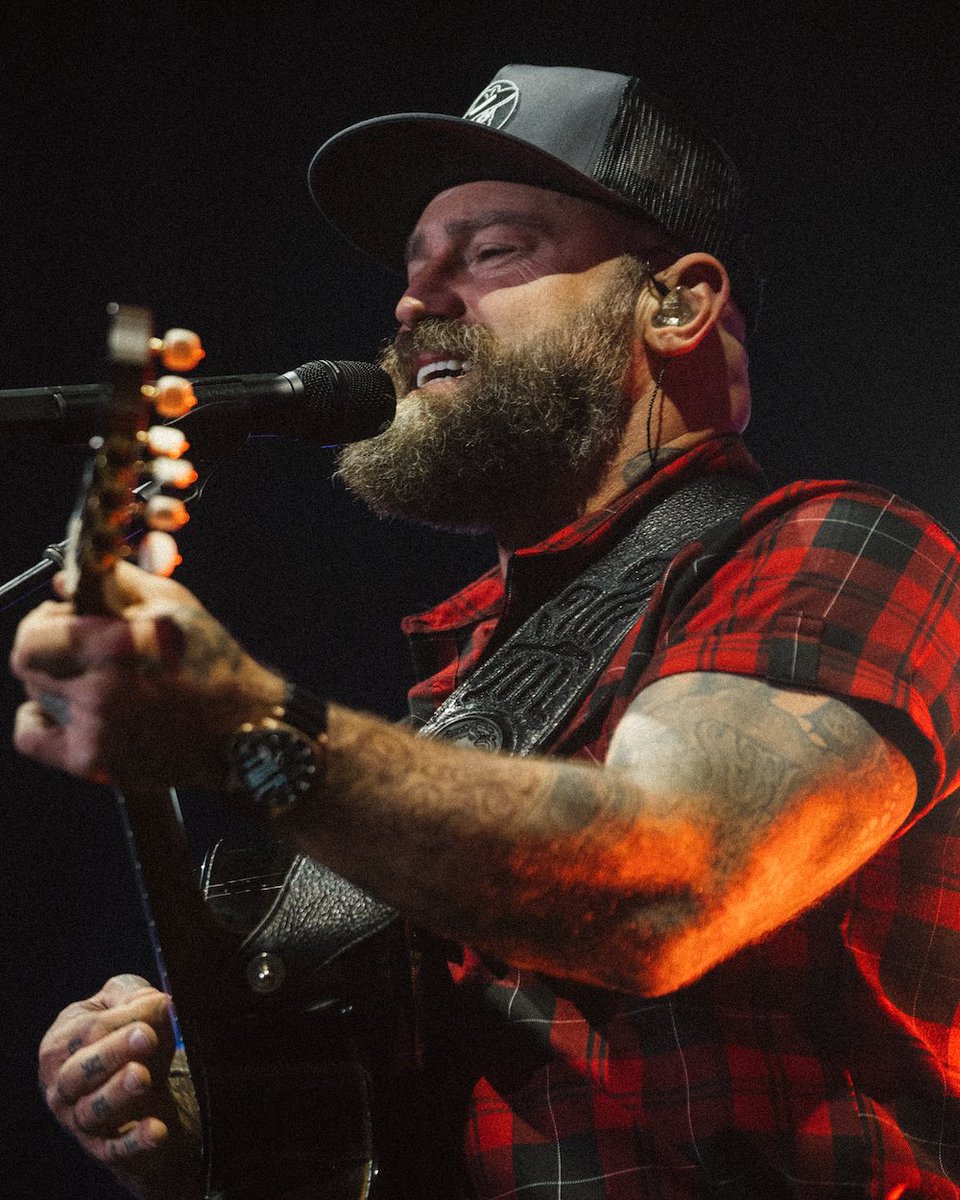 Zac Brown Band tweet media