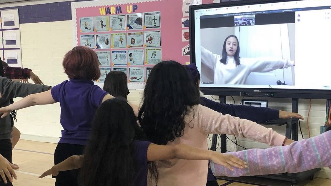 AthletesForHope's tweet photo. Happy #TeacherAppreciationDay! ๐
We are so grateful for teachers everywhere, especially those who bring #AFHFit to their classrooms. ๐ช
Learn more about our program that partners athletes with classrooms across the country ๐ https://t.co/7zffMopTQ7 https://t.co/VhttQP0K1O