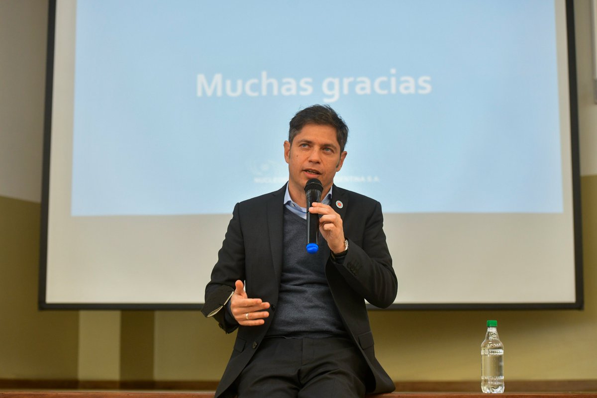 Kicillofok's tweet photo. Para la PBA, como principal potencia industrial y agropecuaria, es fundamental desarrollar el sector energético para pensar un futuro mejor para las y los bonaerenses.

#ProvinciaEnMarcha https://t.co/kBNQ7kMhDX
