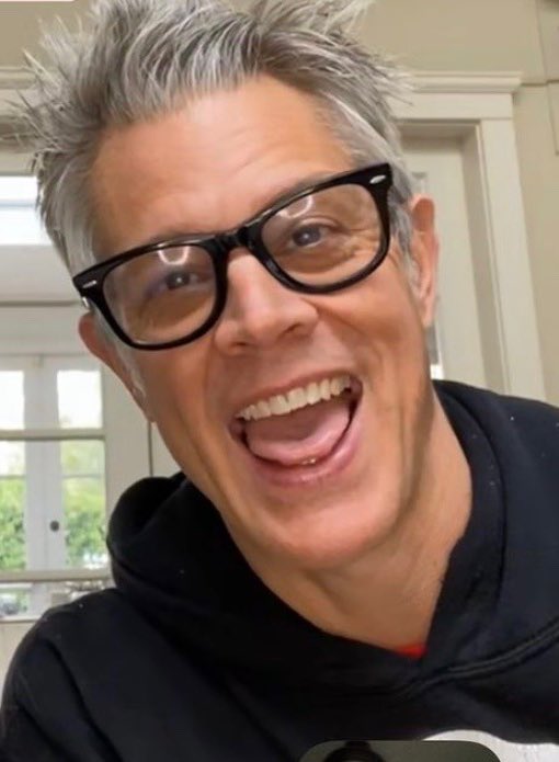 _izimbra's tweet image. he’s so real for this