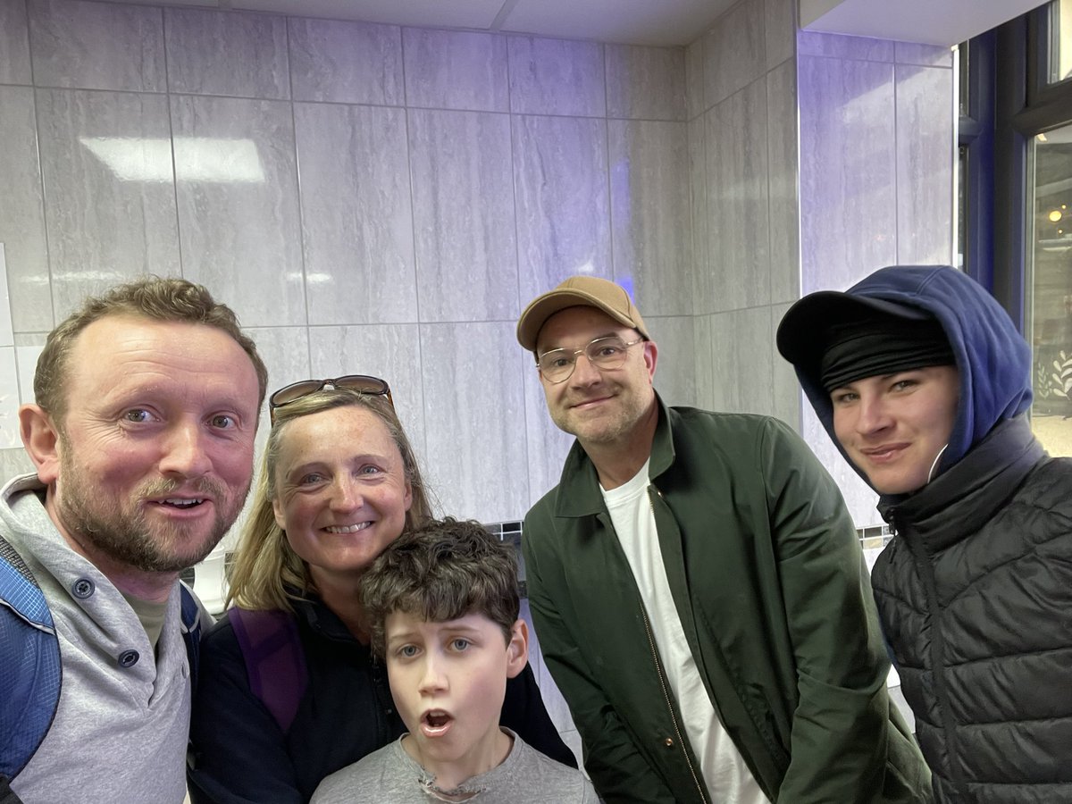 ROYFARMER1971's tweet photo. Highlight of our walk yesterday in the Peaks was meeting @sallycarman1 and Joe Duttine of #corrie, we couldn’t help but interrupt their day and they were lovely! @itvcorrie https://t.co/0R4EmZmwqR