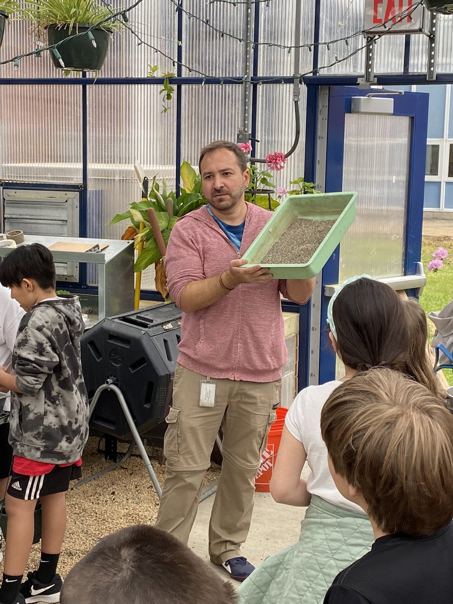 NptSTEM's tweet photo. The 4th grade pilot is underway with our Pulaski botanists learning about ecology and native plant science in the NHS Greenhouse!  More field experiences to follow!  #NNGI https://t.co/ZFUKjOvCkz