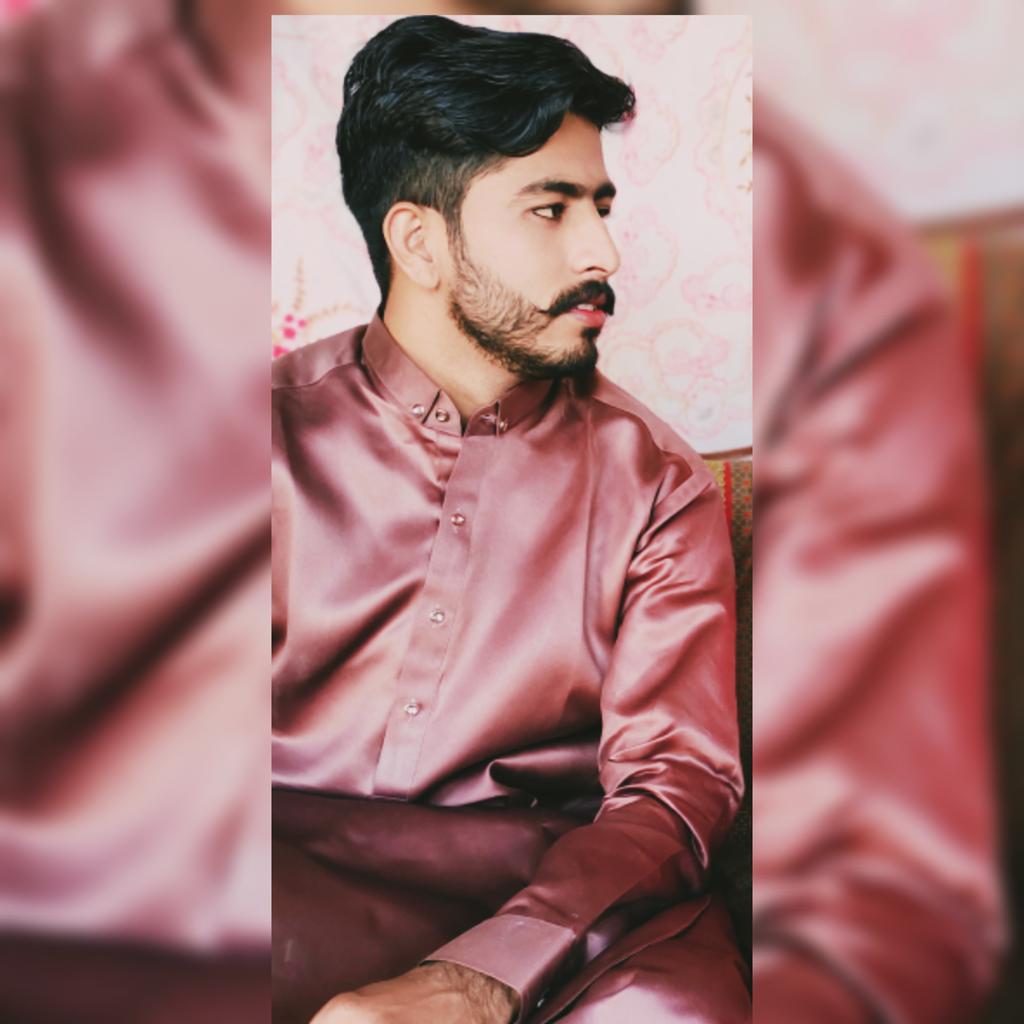 OfficialManan2's tweet photo. Eid Mubarak 🤗 https://t.co/hVcyHD7Lj5