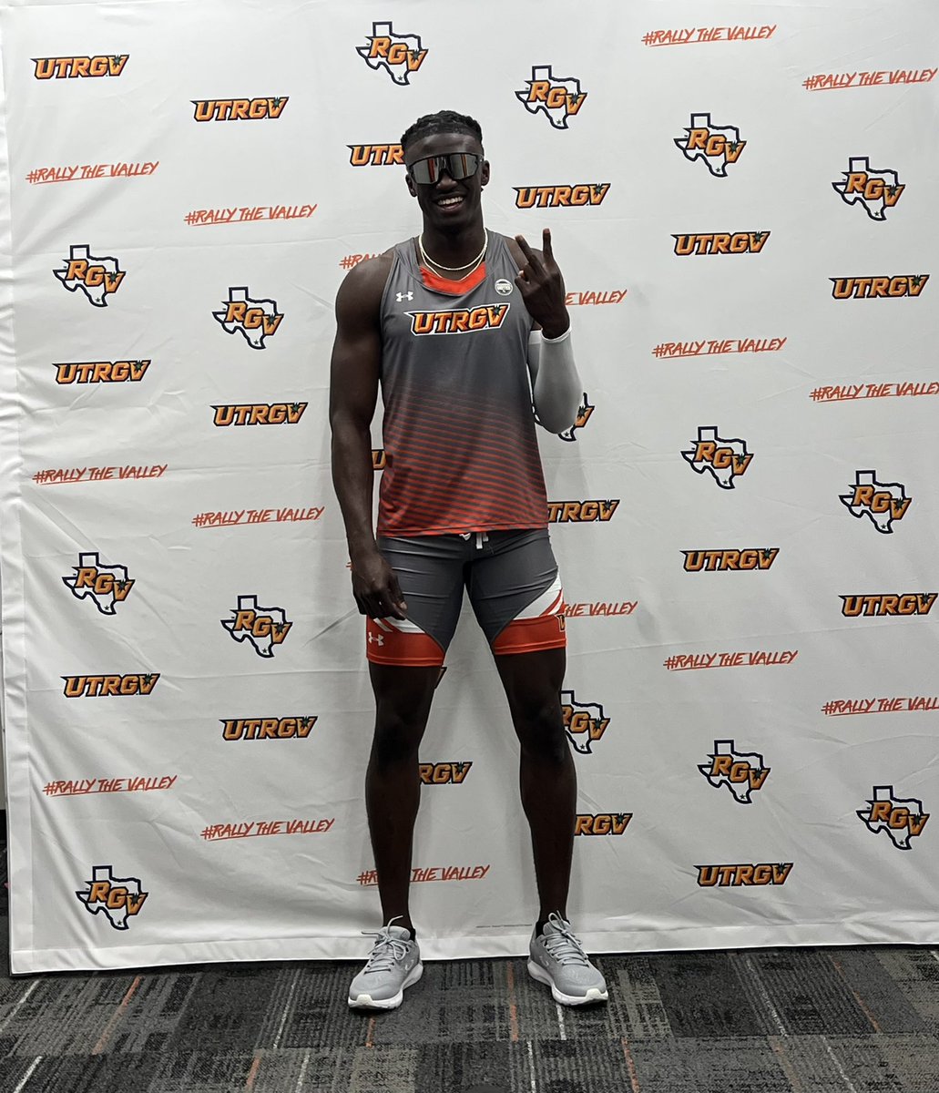 jedudu7's tweet photo. #AGTG I am thankful and blessed to be announcing I have officially signed to @UTRGVTrackField huge shout out to the coaches there and @mikeembry_ for the opportunity. #D1 #RallyTheValley @FBBroncosTrack beyond blessed🙏🏾 time to work💪🏾 https://t.co/timaPXAn12