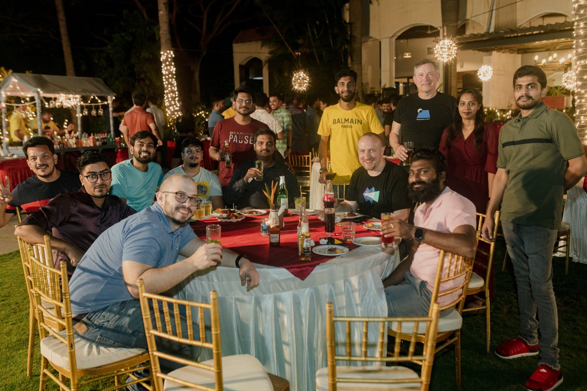 clarihq's tweet image. Our Clari India offsite was a hit! Nearly 60 Clarians came together to celebrate all we've accomplished, taking time to relax and have fun. 

We brought that fun into collaboration sessions to strategize new ways we can revolutionize #revenue.

Join us: clari.com/careers/