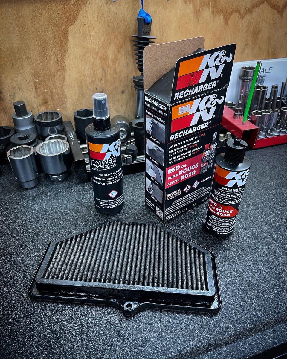 DMC_Motorcycles's tweet photo. There’s something very therapeutic about this job.
•
#doncastermotorcycles #doncaster #doncasterisgreat #suzuki #suzukigsxr #kandn #kandnfilter #motorcyclemechanic #motorcycleservice https://t.co/6R0vIhgtm6