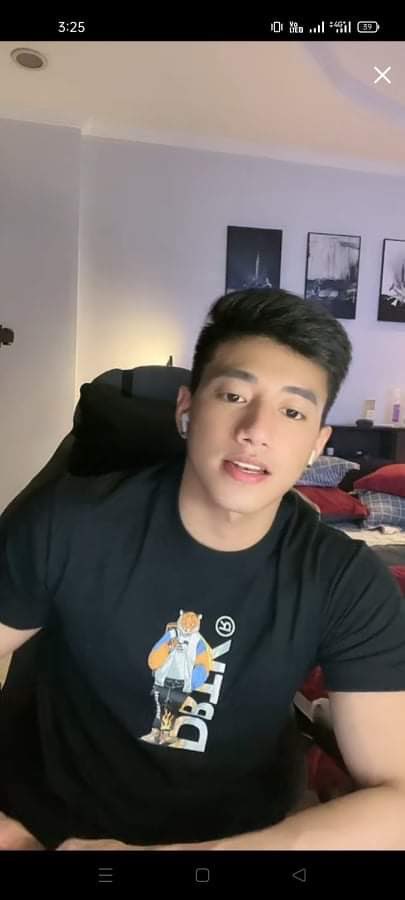 ItsVrixGallano's tweet photo. Thank you for watching my tiktok live last time guys 😙😙😙 #tiktoklive #vrixshop #liveselling https://t.co/4pYzVoiw0X