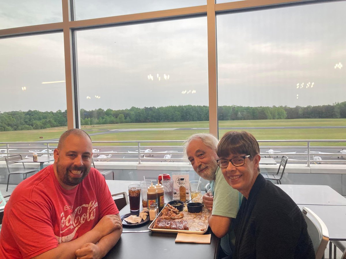Eisele12901's tweet photo. Sunday Funday with parents in my state of NC❤️ https://t.co/JK5ddwyAfE