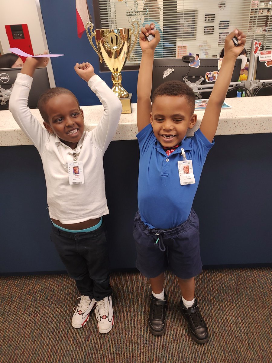 ASlaise's tweet photo. Hanes is the attendance winner for the week!  @ASlaise @WTHanes @BMacias2012 https://t.co/wnC7HnsRH7
