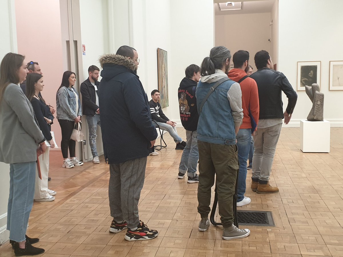 L'Art d'accéder à l'Emploi: Événement organisé par @poleemploi_HDF et le #MUba de <a href="/TourcoingVille/">Ville De Tourcoing</a>

1️⃣0️⃣ demandeurs conviés 
7️⃣ entretiens concluants 

MERCI aux entreprises: @Webhelp_FR, <a href="/Intersport_FR/">INTERSPORT France</a>, <a href="/AUCHAN_France/">Auchan</a> 

Un recrutement innovant dans un cadre exceptionnel