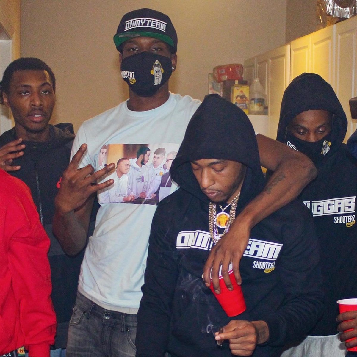 ShooterzMuzik's tweet photo. Trial Starts Today! 7 years in the county jail w/o bail 😤🤬 #FreeJayJay #FreeWhyJ #FREENIGGAS !! 🙏🏾🔓🙏🏾 @FNF12WorldWide #FNF12 https://t.co/Cq9VcdslyT