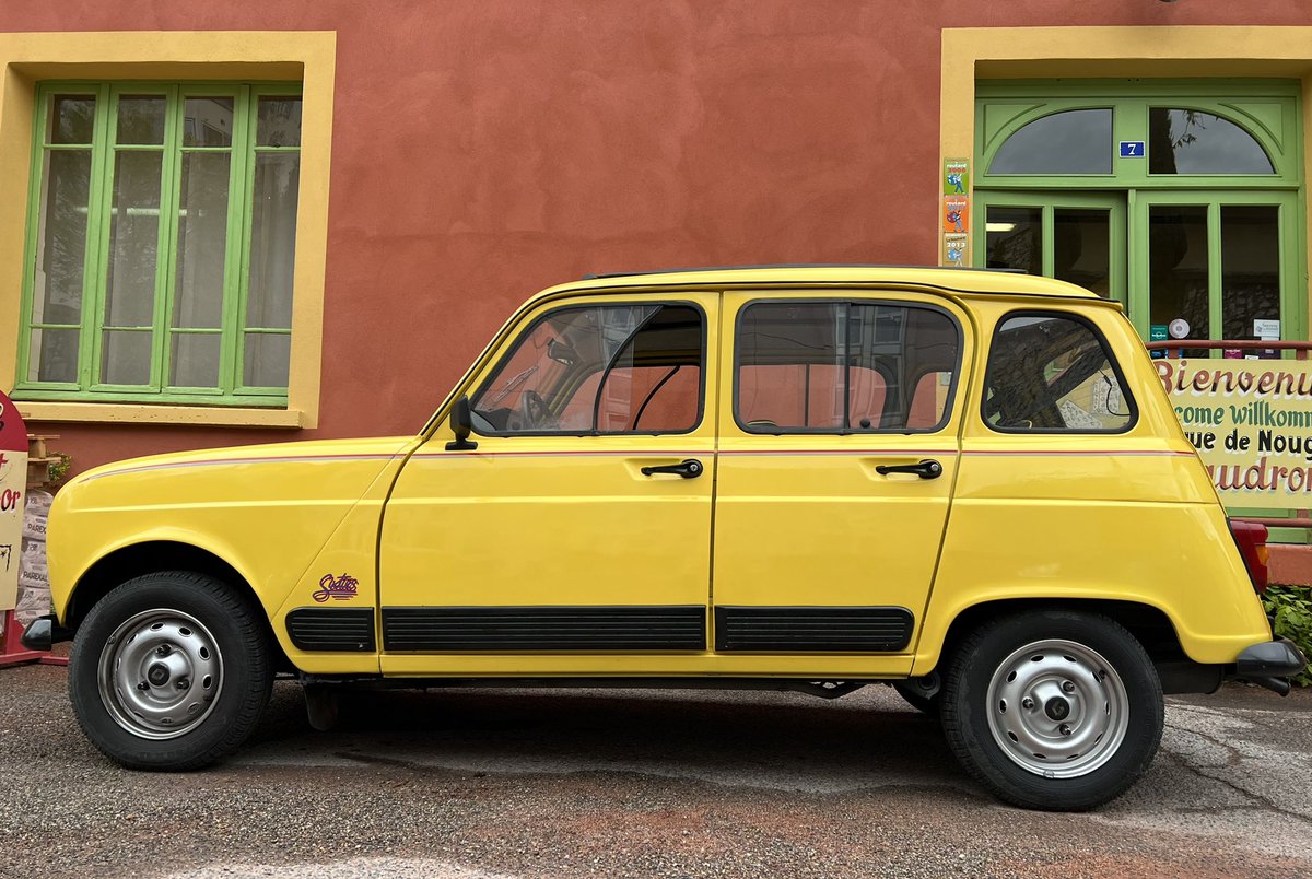 Here we go again #frenchstyle #Renault4 #lovemycar