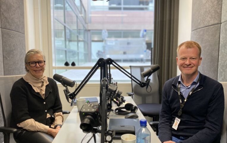 Med Ukraina-krigen er Europas energisikkerhet truet. Hvor utsatt er kontinentet? <a href="/E24podden/">E24-podden</a> og <a href="/sinheyer/">Sindre Heyerdahl</a> får besøk av en gjest med tung ledererfaring fra den europeiske olje - og gassindustrien. Maria Moræus Hanssen ser også en krig om energi. 

e24.no/podkast