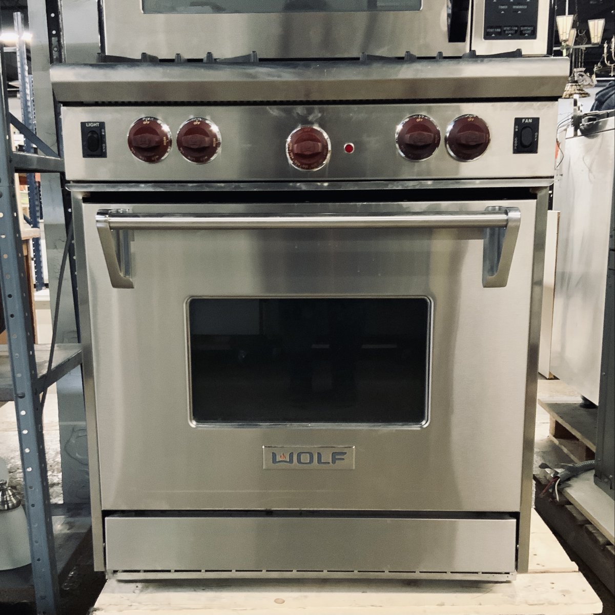EvanstonRebuild's tweet photo. This 30" Wolf gas range just came into the shop! It has been tested so we know the oven gets hot, the burners get fiery, and those red knobs...turn!
$2500
#salvage #salvaged #reclaimed #reuse #buyused #shopsmall #shoplocal #recycle #wolfrange #wolf #redknobs https://t.co/sioSb8AkXf