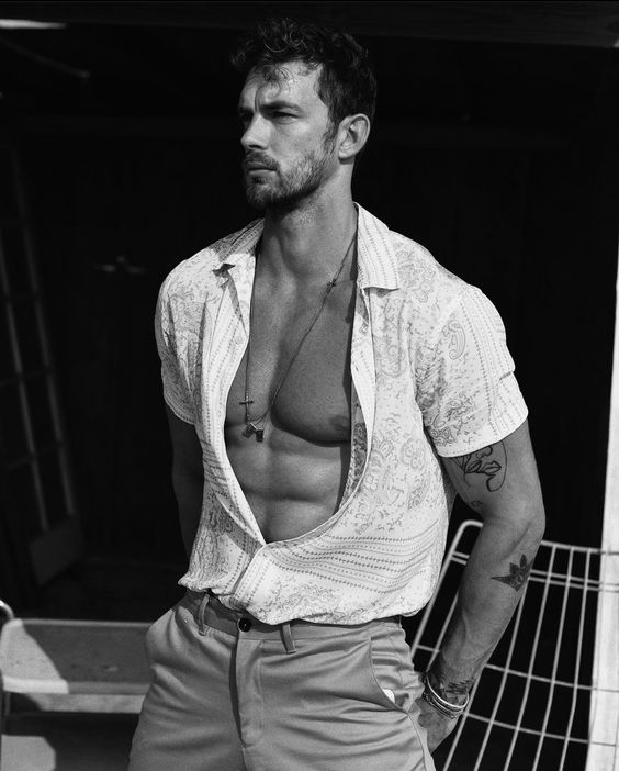 UnspokenDevil's tweet photo. ╰─┈⊰: Niklaus Eichhorn

                     『Code Name: Der Shatterman』

៚ Baital
        ៚ 34

❛Ejercer el poder corrompe; someterse al poder degrada.❜ https://t.co/MqO2Cjuviw