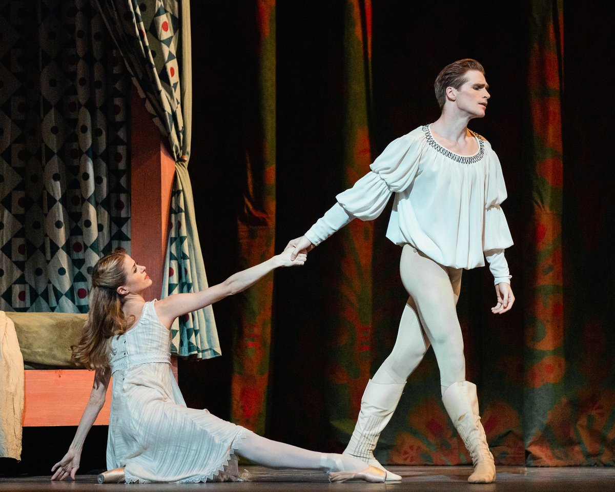 nationalballet's tweet photo. It also includes new work from exciting contemporary choreographer Rena Butler, James Kudelka’s #CinderellaNBC, Alexei Ratmansky’s #RomeoandJulietNBC, #FramebyFrameNBC by Robert Lepage and Guillaume Côté and more! Subscribe today >> https://t.co/iG663NovEu https://t.co/kdtRBbtrxg