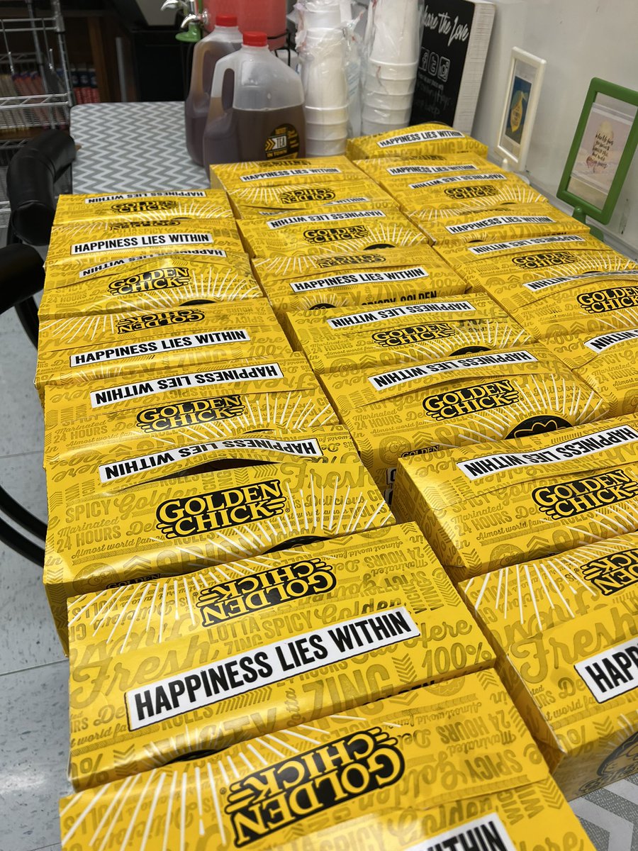<a href="/haynes_nwa/">Haynes NWA</a> had delicious lunch for us today for #TeacherAppreciationWeek thanks, <a href="/GoldenChick/">Golden Chick</a> 🐥💛🍋 &amp; <a href="/TristanBrowne/">Tristan Browne</a> !! #lemonadeday <a href="/wfisdschools/">Wichita Falls ISD</a> #iamwfisd #growingHaynes #beepbeep #whenlifegivesyoulemons #makelemonade