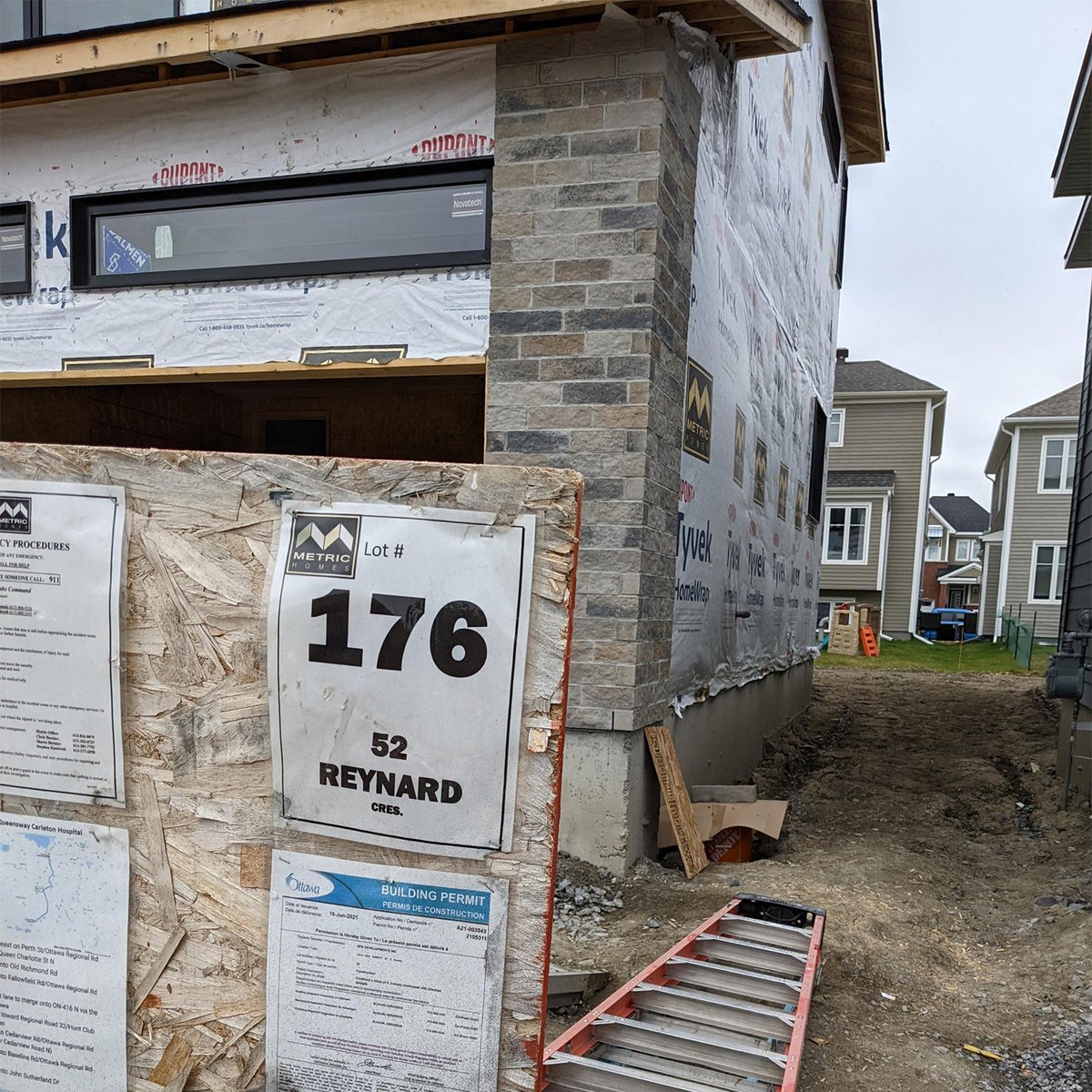 HomesolBuilding's tweet photo. It's the #TightHouseOfTheWeek! This house was built by @MetricHomes and had an impressive ACH levels of 0.92, making it a tight house with very little air-leakage!
#HomesolBuildingSolutions #EnerGuide #Homesol #NetZero #Energy #EnergyAdvisorsCanada #EnergyUpgrades https://t.co/1Nf6woiJnP