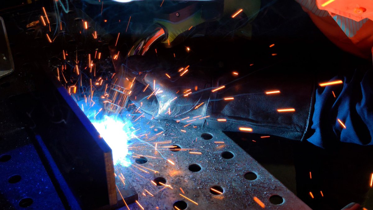 Translas tweet media